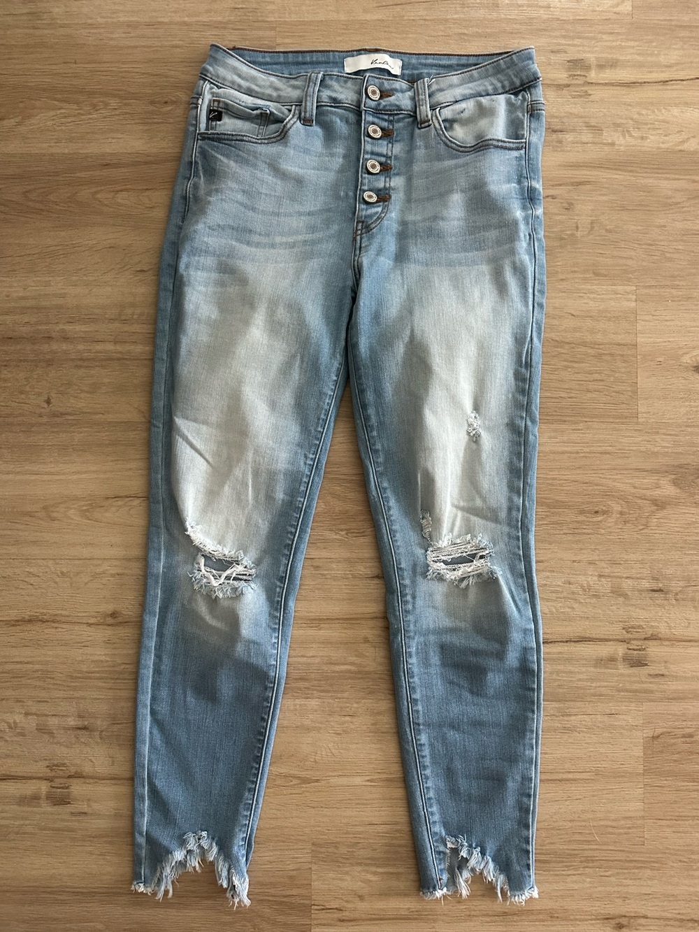 🔹KanCan Light Blue Distressed Skinny Jeans